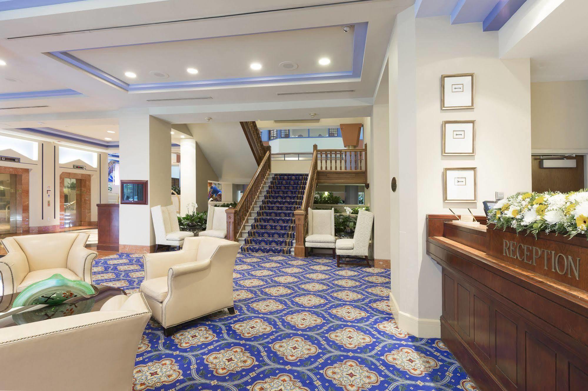 The Cincinnatian Curio Collection By Hilton Luaran gambar